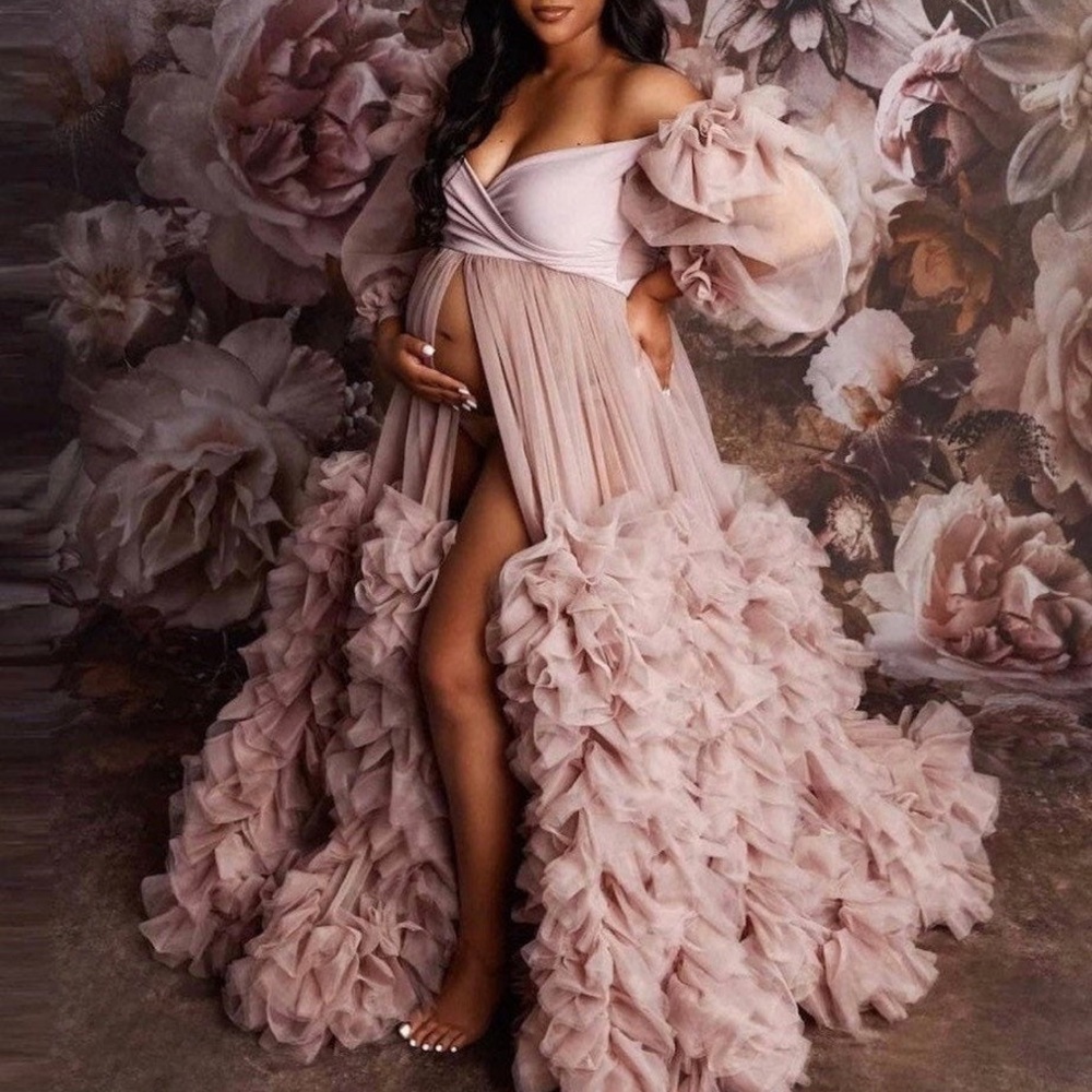 Maternity shoot dress/gown